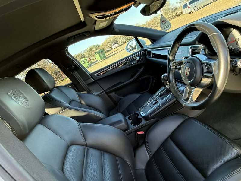 2017 Porsche Macan 3,0L 2017 Cyprus