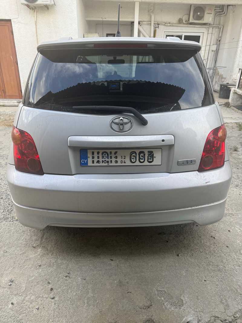 Toyota Ist 1,3L 2004