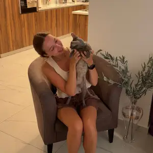 Pet sitter, Limassol — Limassol - Kapsalos