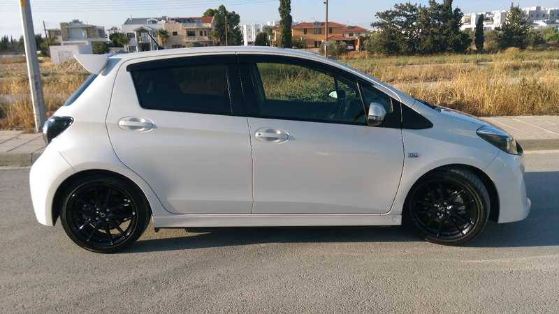 2015 Toyota Yaris 1,5L 2015 Cyprus