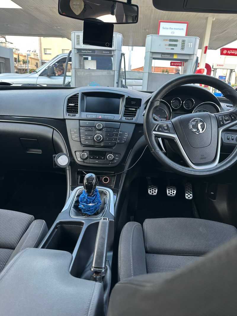 2009 Opel, Vauxhall Insignia 1,9L 2009 Cyprus