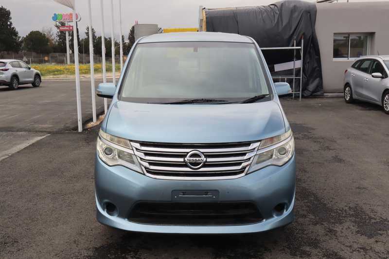 Nissan Serena 2,0L 2014