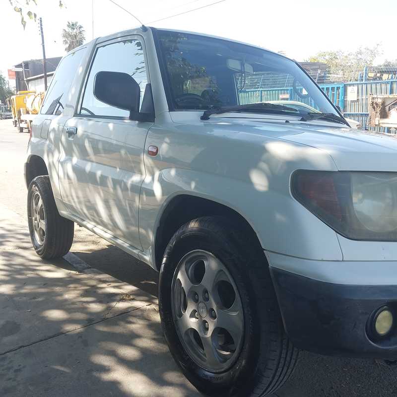 1999 Mitsubishi Pajero 1,8L 1999 Cyprus