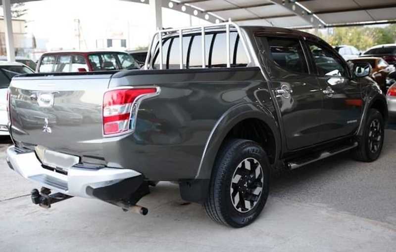 2015 Mitsubishi L200 2,4L 2015 Cyprus