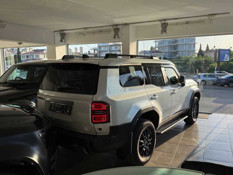 Toyota Land Cruiser 250 2,8L 2025