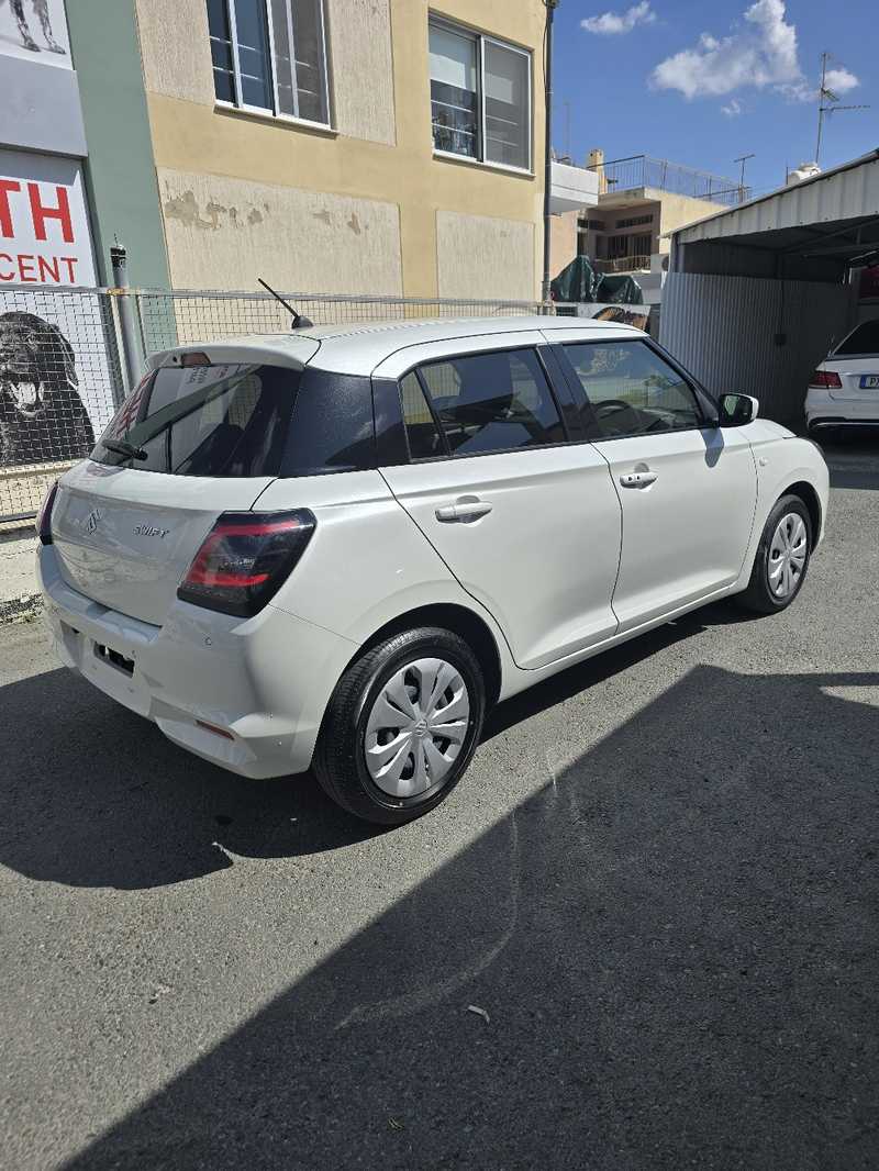 2024 Suzuki Swift 1,2L 2024 Cyprus
