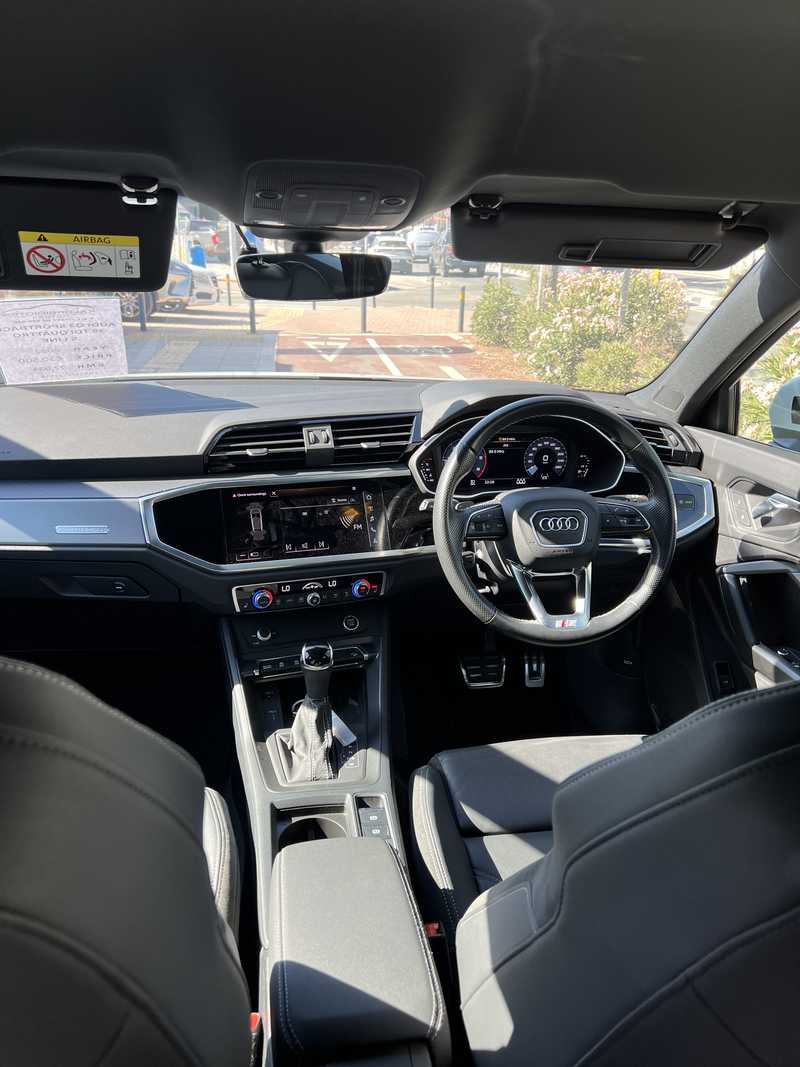 2022 Audi Q3 2,0L 2022 Cyprus