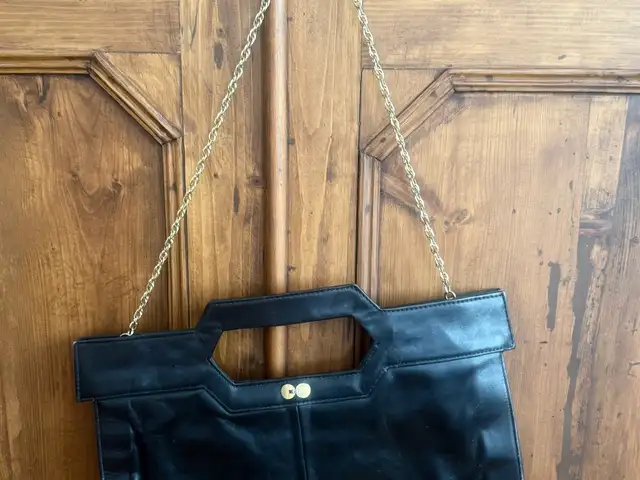 Real leather black clutch, Επαρχία Λεμεσού — Λεμεσός - Αγία Φύλα
