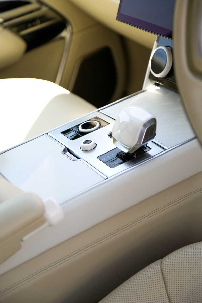 2024 Land Rover Range Rover 4,4L 2024 Cyprus