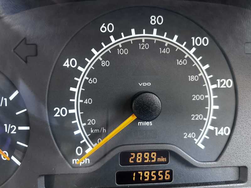 1999 Mercedes-Benz C-Class 2,0L 1999 Cyprus