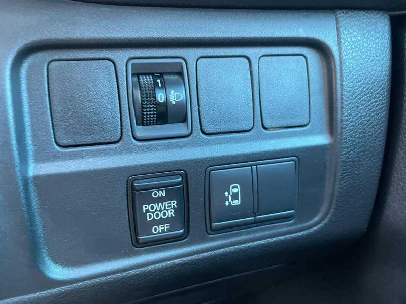 2021 Nissan Serena 2,0L 2021 Cyprus