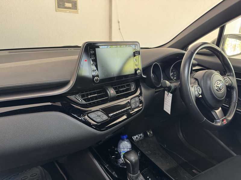 2022 Toyota C-HR 1,8L 2022 Cyprus