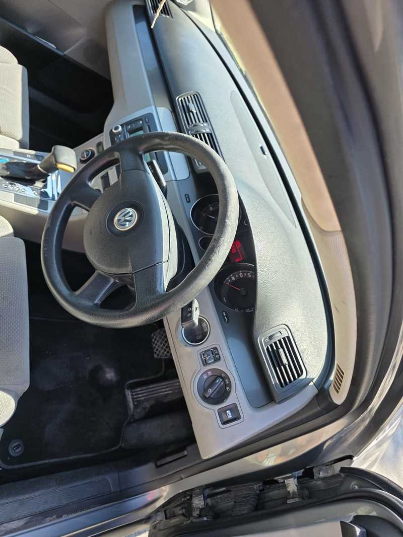 2005 Volkswagen Passat 1,6L 2005 Cyprus