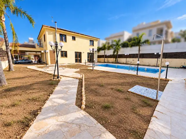 4-bedroom detached house for sale, Nicosia — Egkomi - Makedonitissa