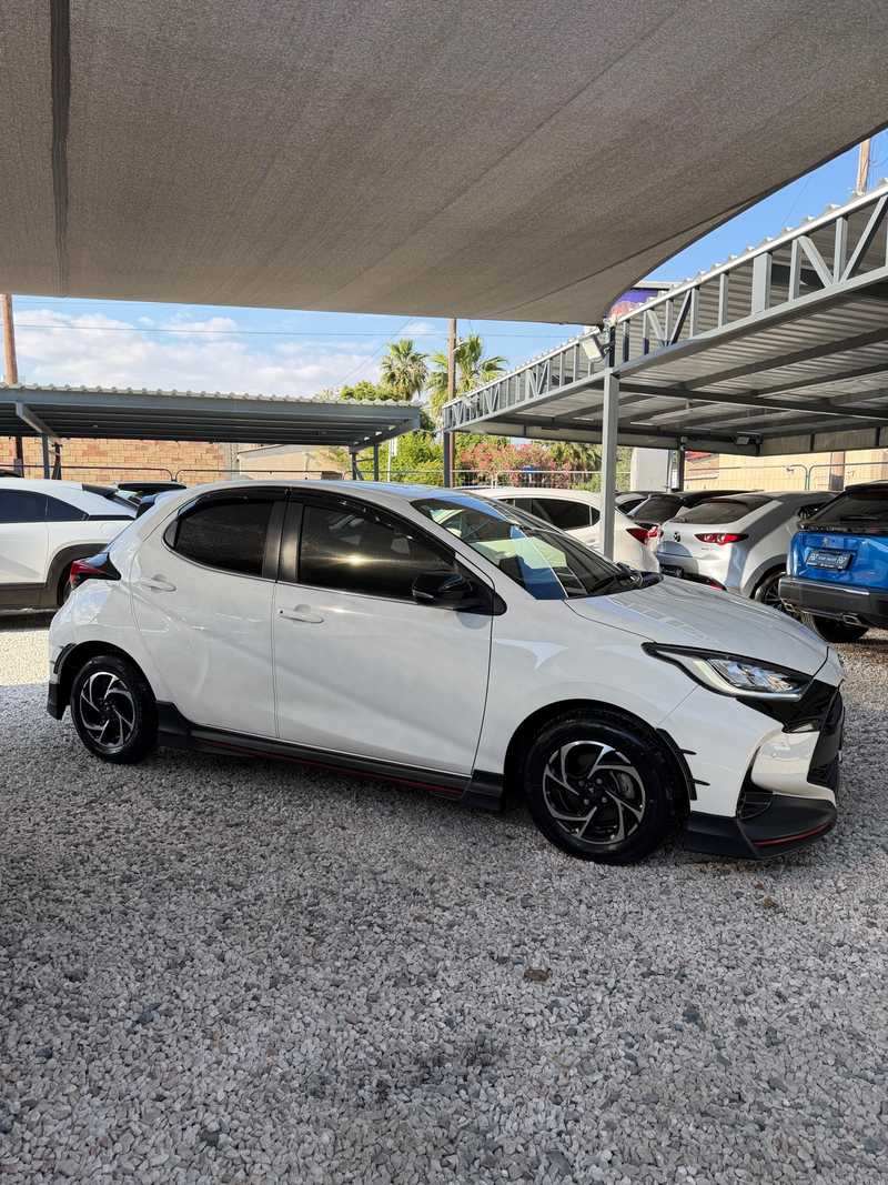 2022 Toyota Yaris 1,5L 2022 Cyprus