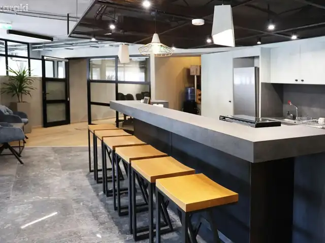 Modern office 300 sqm in agia zoni, Limassol — Limassol - Agia Zoni