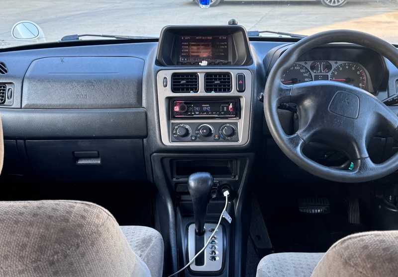 2001 Mitsubishi Pajero 2,0L 2001 Cyprus