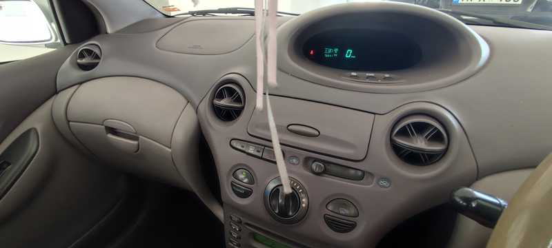 2000 Toyota Platz 1,5L 2000 Cyprus