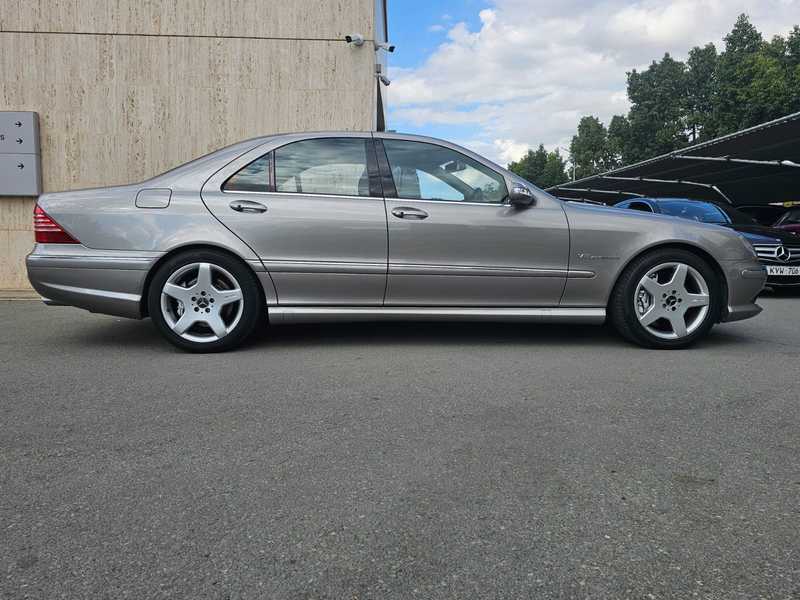2002 Cars Classic 5,5L 2002 Cyprus
