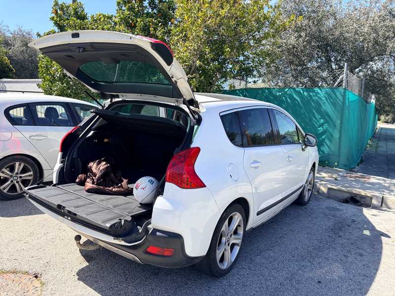 2013 Peugeot 3008 2,0L 2013 Cyprus