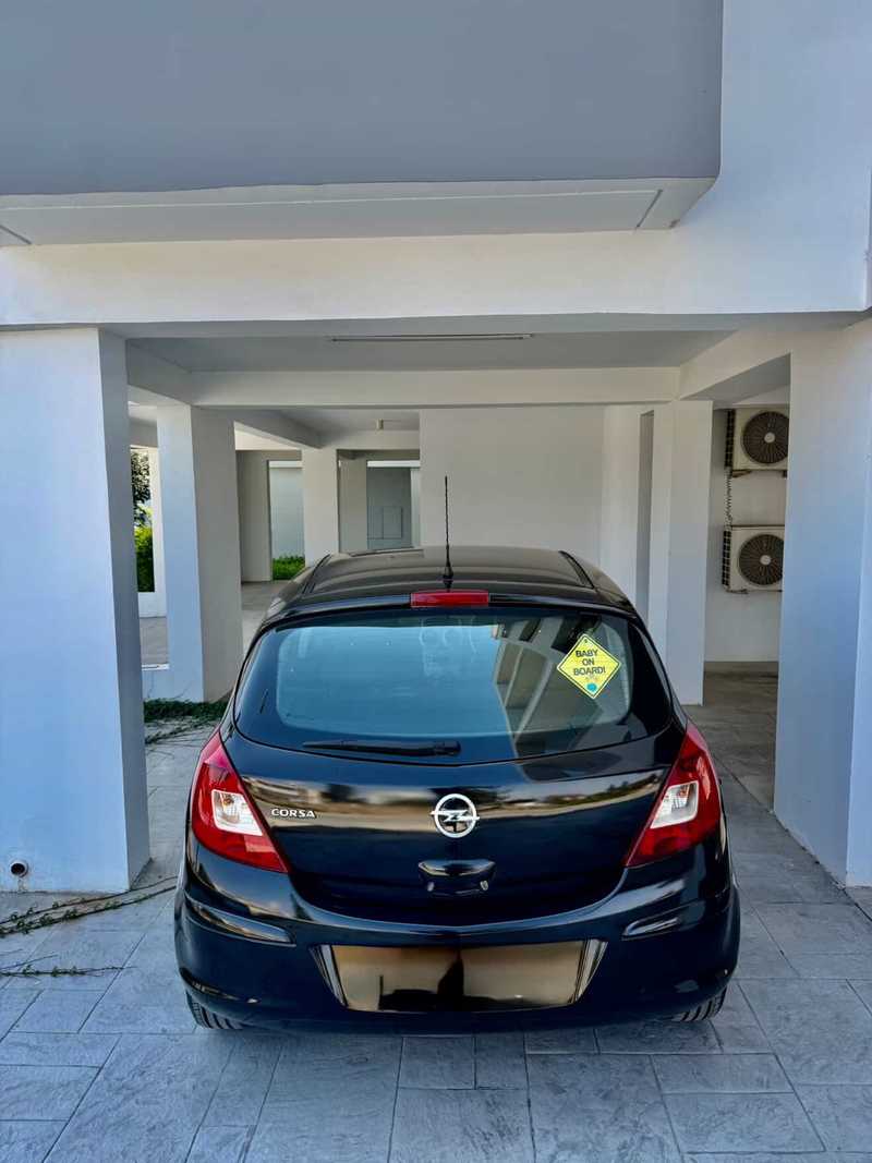 2011 Opel, Vauxhall Corsa 1,4L 2011 Cyprus