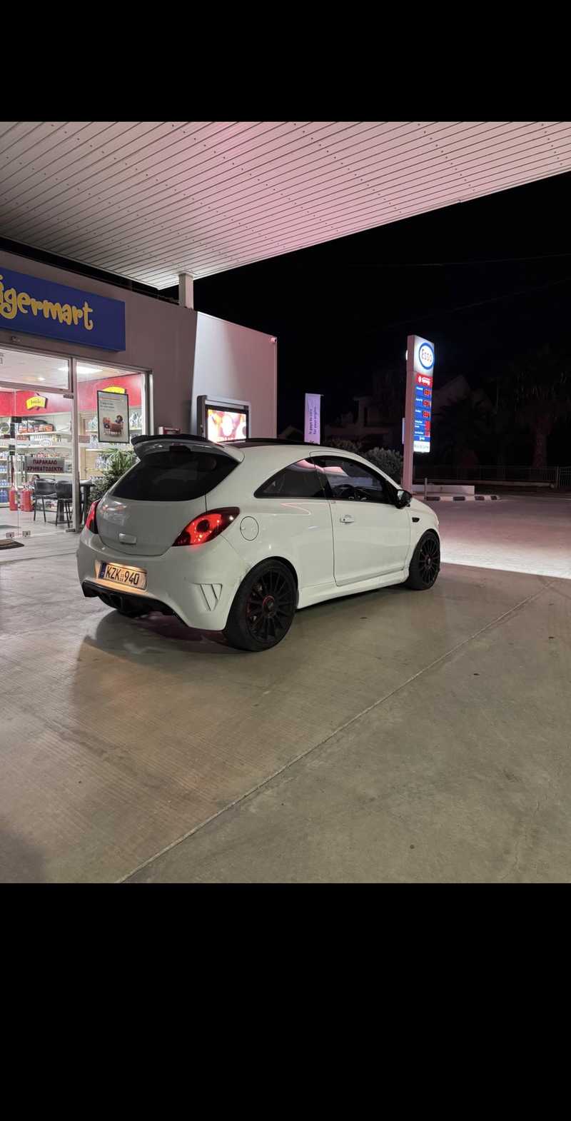 2009 Opel, Vauxhall Corsa 1,6L 2009 Cyprus