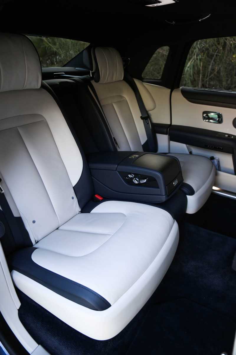 2021 Rolls Royce Ghost 6,7L 2021 Cyprus
