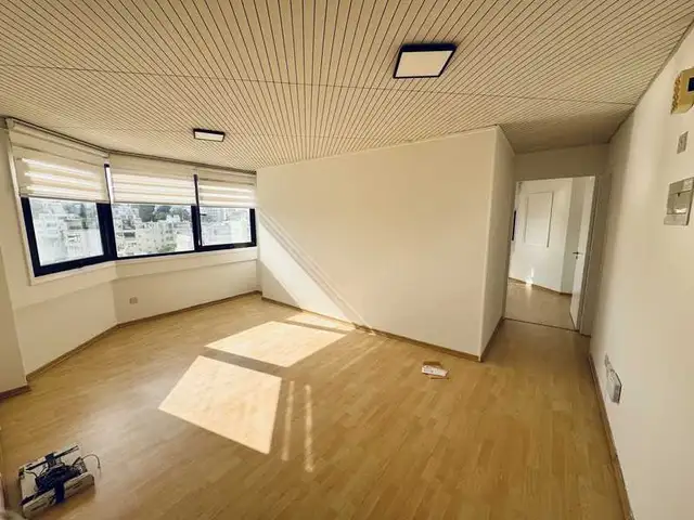 Renovated office with parking in agioi omologites, nicosia, Nicosia — Agioi Omologites