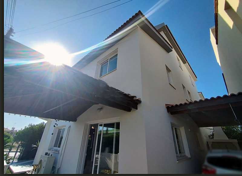 3-bedroom detached house for sale