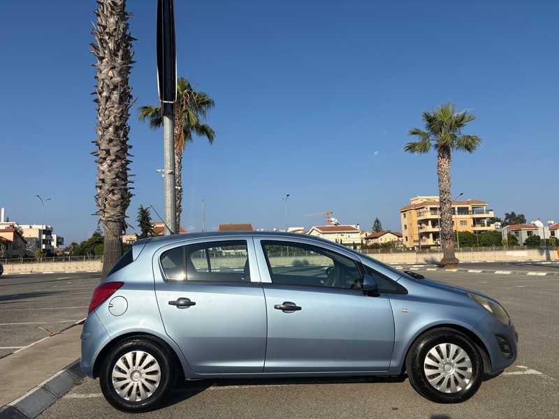 2014 Opel, Vauxhall Corsa 1,4L 2014 Cyprus
