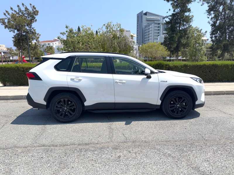 2021 Toyota RAV4 2,5L 2021 Cyprus