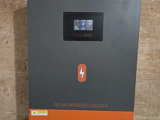 Solar systems hybrid inverters+ 25 batteries in top condition vs new, Επαρχία Λάρνακας — Κοφίνου
