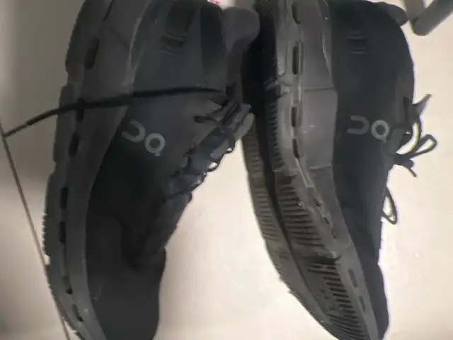 On cloud shoes, Επαρχία Λεμεσού — Λεμεσός - Ζακάκι