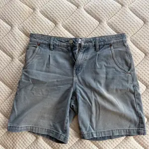 Vero moda jean shorts, Επαρχία Πάφου — Πέγεια