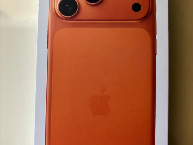 Iphone 17 prom max orange brand new, Limassol — Episkopi Lemesou