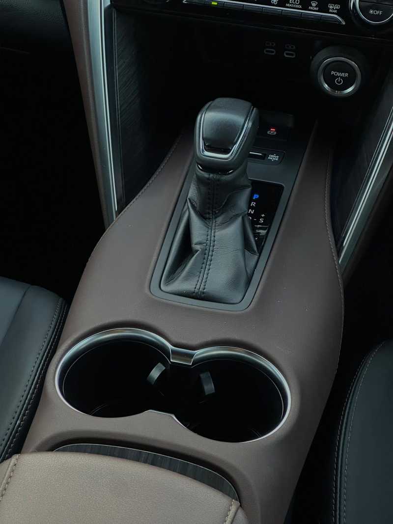 2023 Toyota Harrier 2,5L 2023 Cyprus