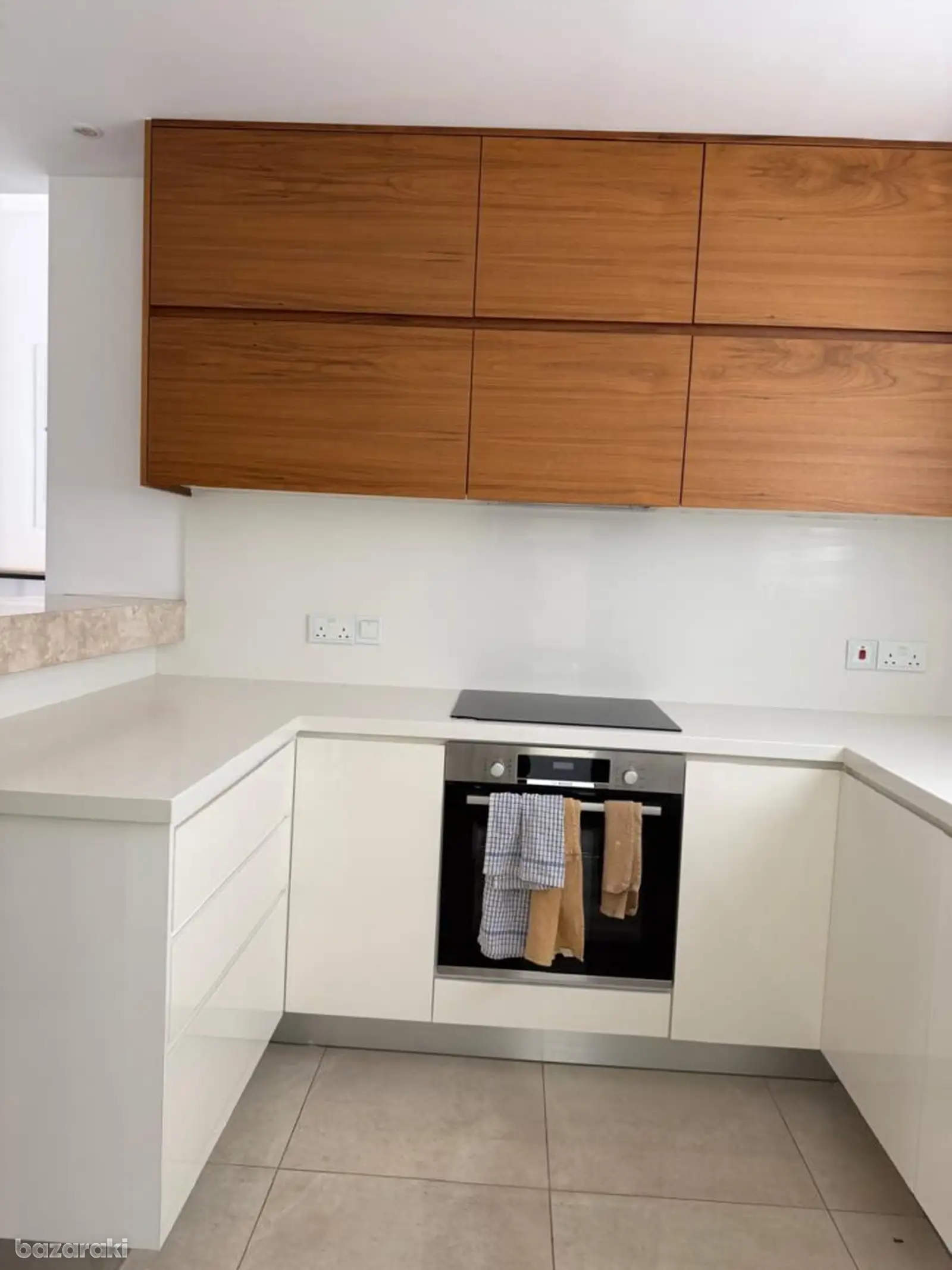House, 3 bedrooms — 13