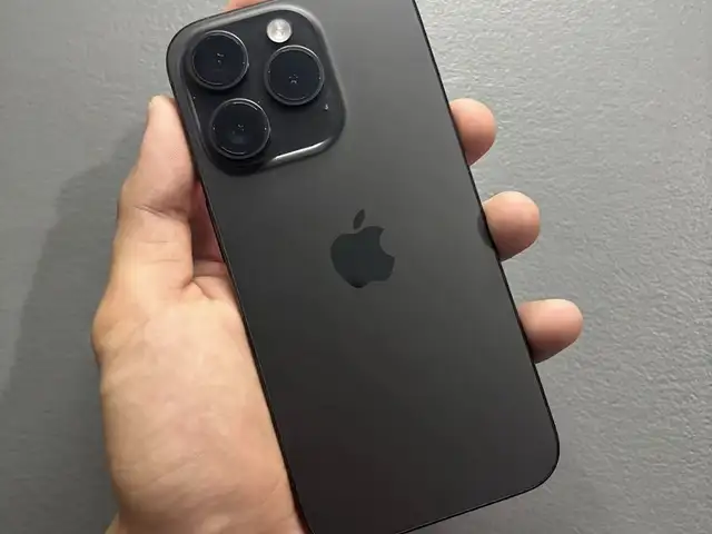 Iphone 15 pro 256gb black titanium, Limassol — Limassol - Linopetra