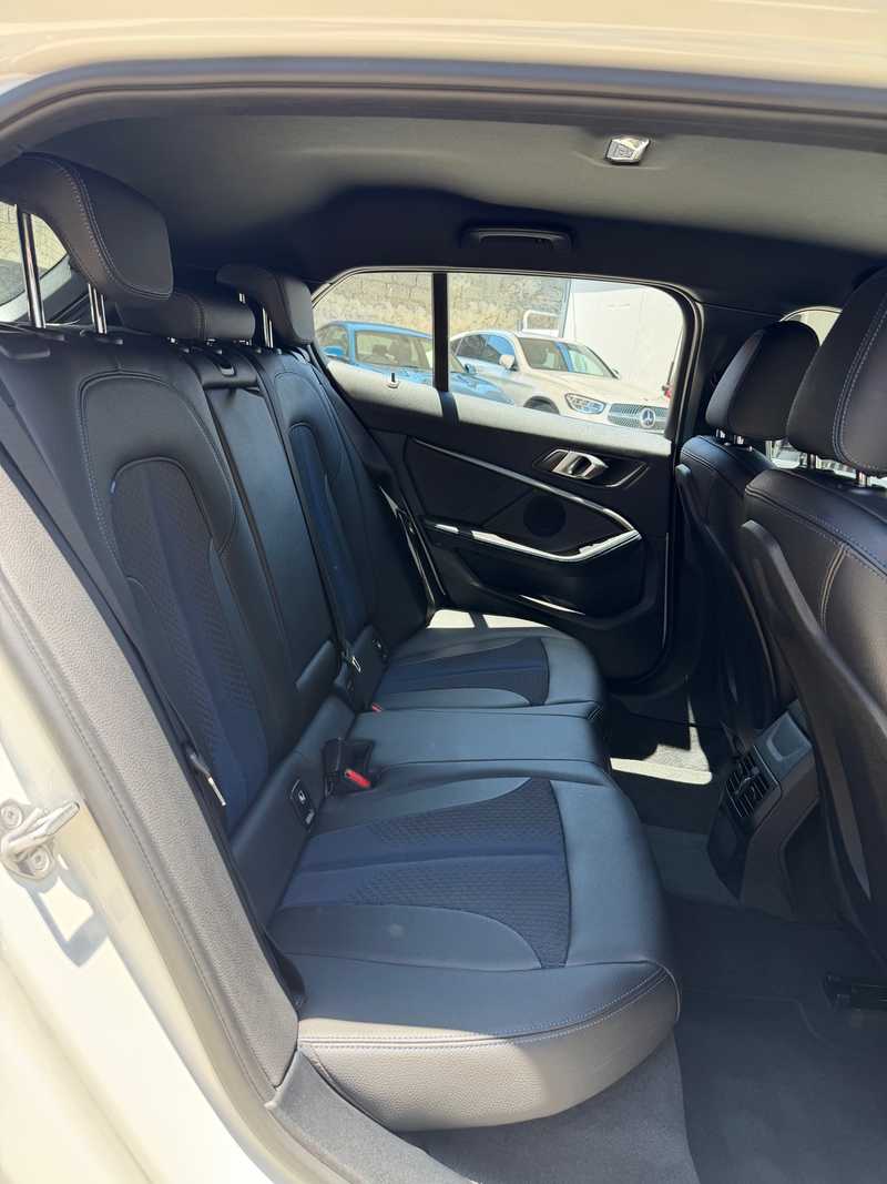 2021 BMW 1-Series 2,0L 2021 Cyprus