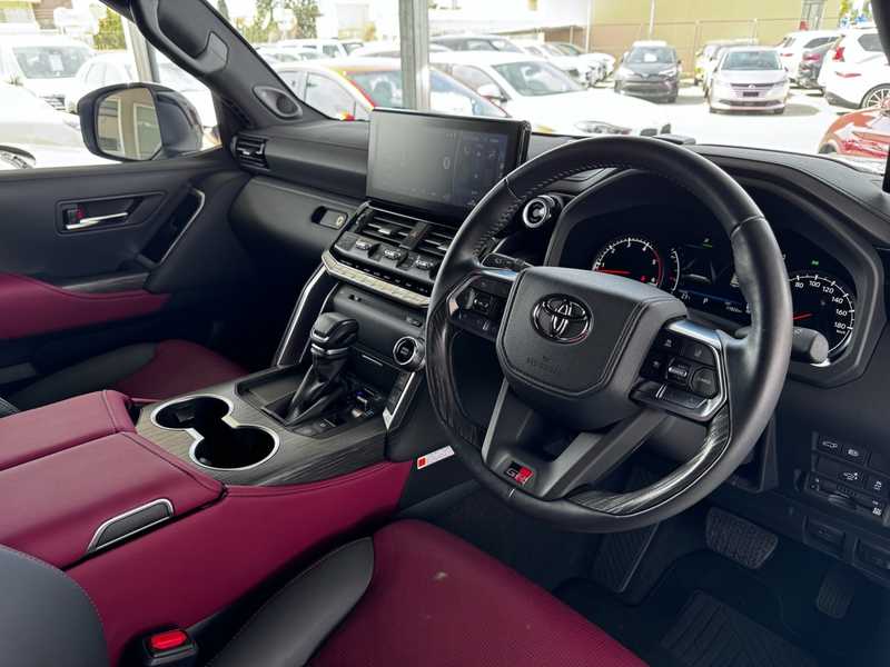 2025 Toyota Land Cruiser 300 3,3L 2025 Cyprus