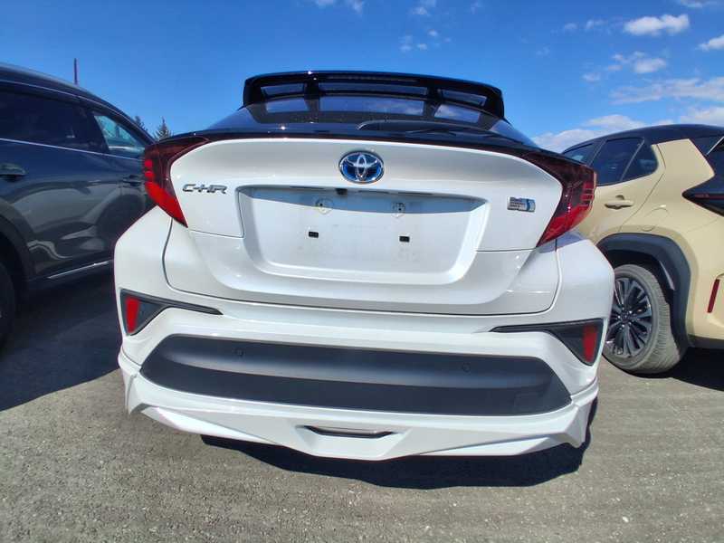 2023 Toyota C-HR 1,8L 2023 Cyprus