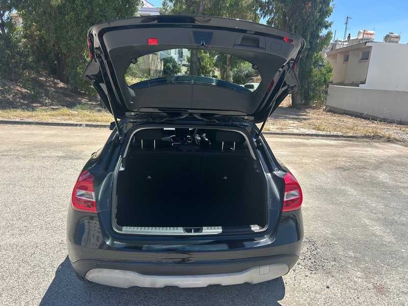 2019 Mercedes-Benz GLA-Class 1,6L 2019 Cyprus