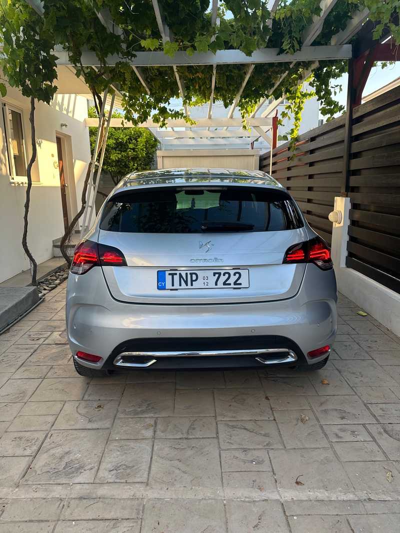 2012 Citroen DS4 2,0L 2012 Cyprus