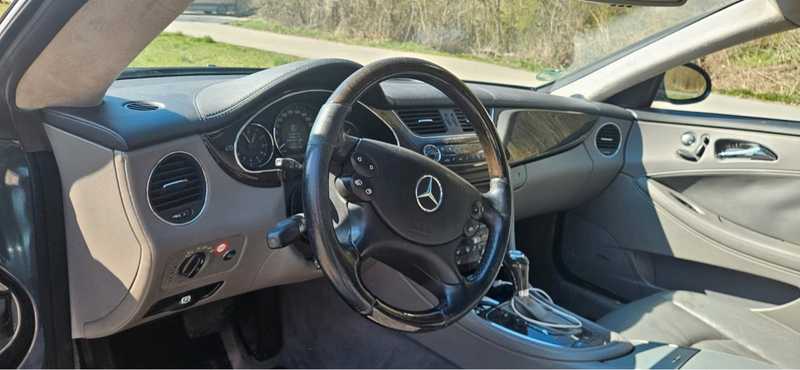 2004 Mercedes-Benz CLS-Class 5,0L 2004 Cyprus