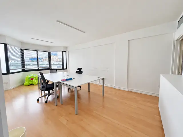Fully furnished office 135 sqm in prime location, Limassol — Limassol - Agia Triada