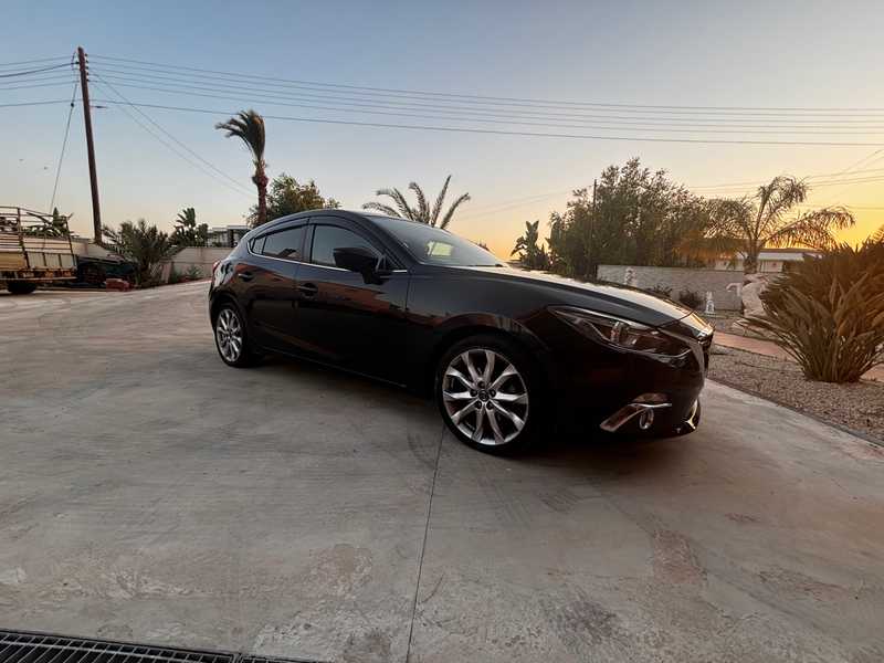 Mazda Axela 2,0L 2013