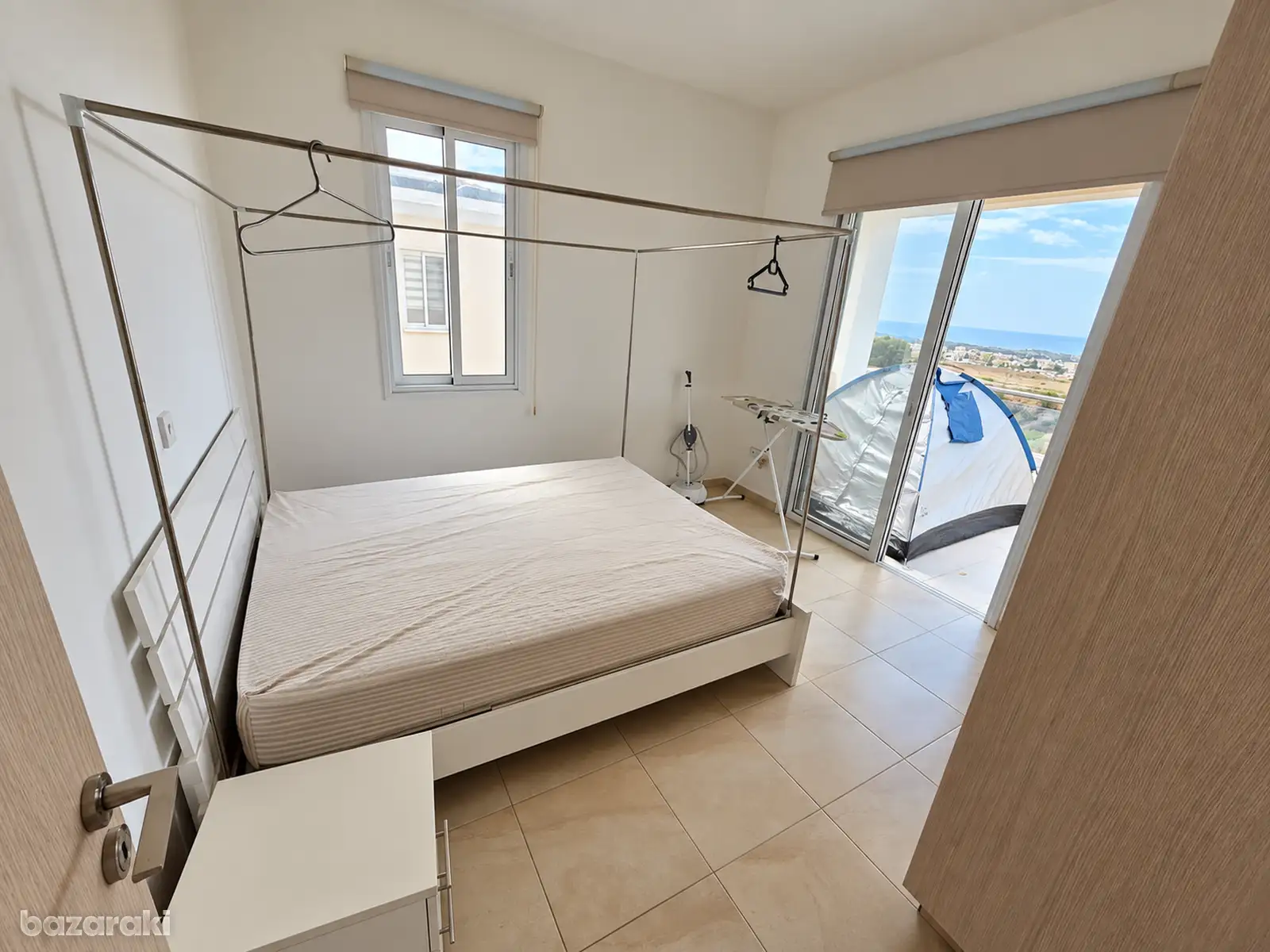 House, 3 bedrooms — 8