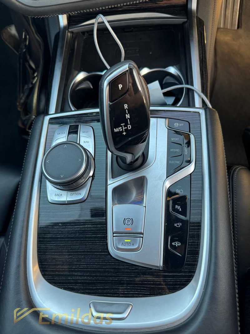 2019 BMW 7-Series 3,0L 2019 Cyprus