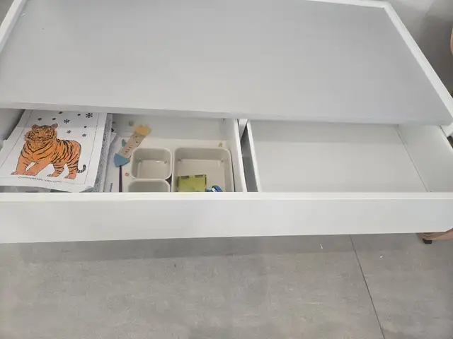 DUNDRAactivity table with storage, Larnaca — Mosfiloti