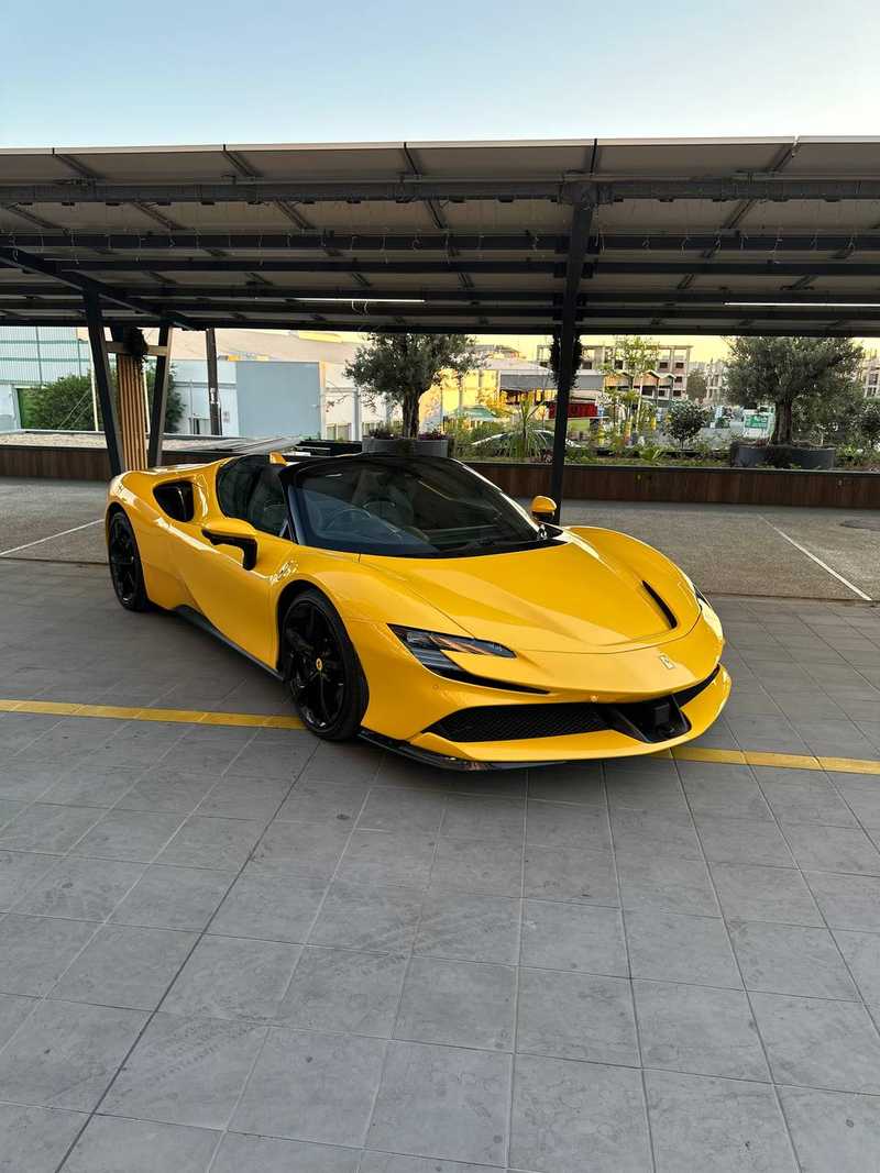 2022 Ferrari SF90 4,0L 2022 Cyprus